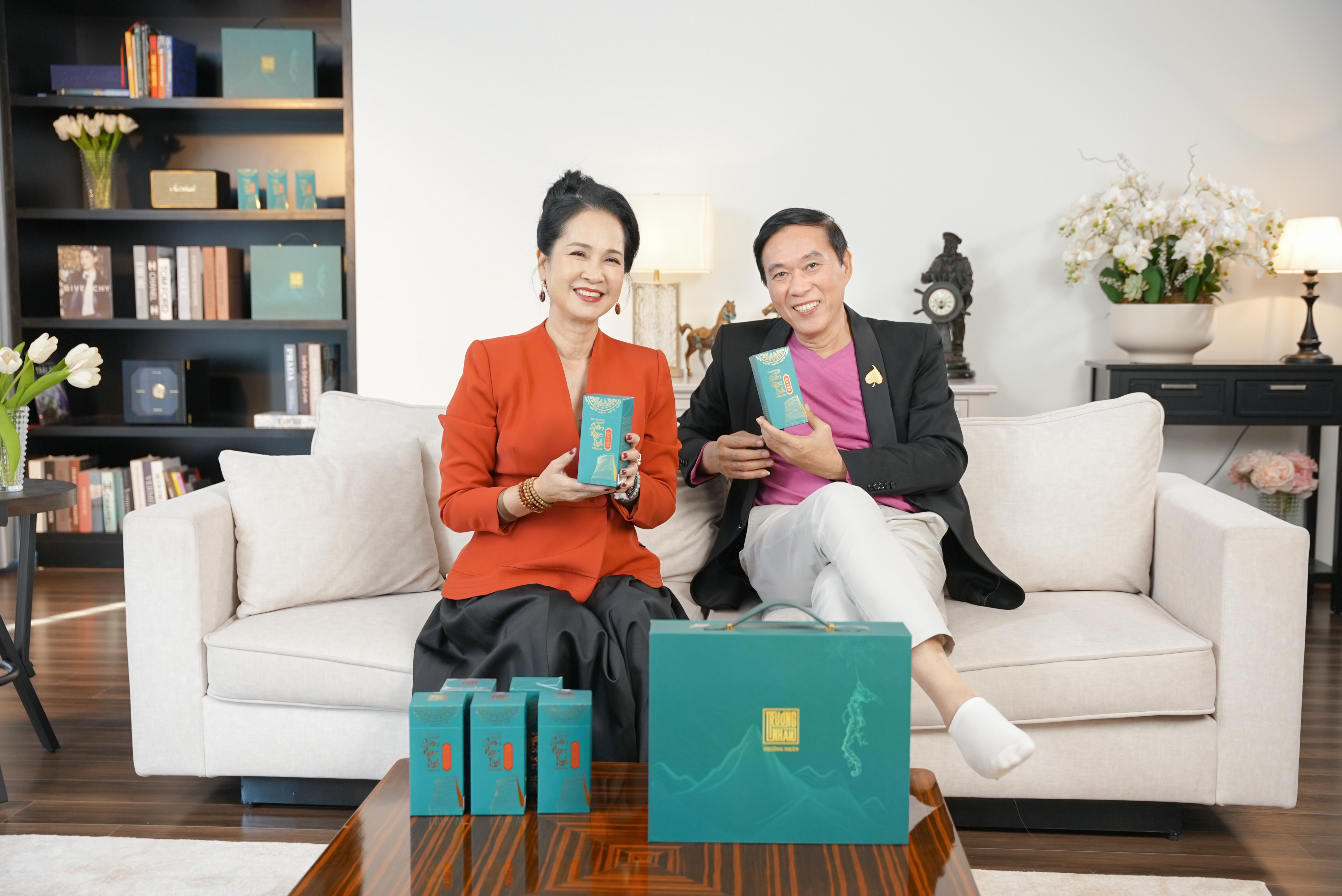 Bộ quà Tết: Gửi gắm văn hóa Việt và lời chúc sức khỏe